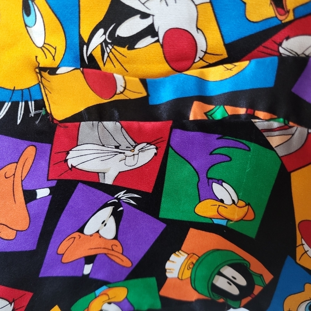 Looney Tunes Mania Silk Cartoon Vest L/XL - Picture 5 of 6